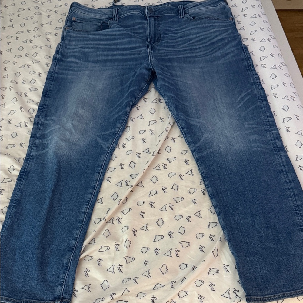 American Eagle Outfitters Relaxed Fit Blue Jeans